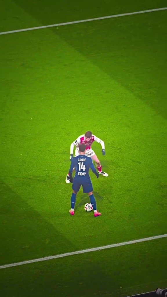 反向牛尾巴！慢鏡頭看杜埃這次極限博弈擺脫！